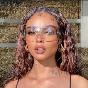 RARE vintage Dior shield ski sunglasses. Seen on India Love.